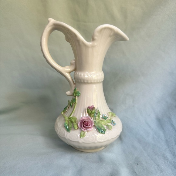 Belleek Other - Vintage Belleek vase